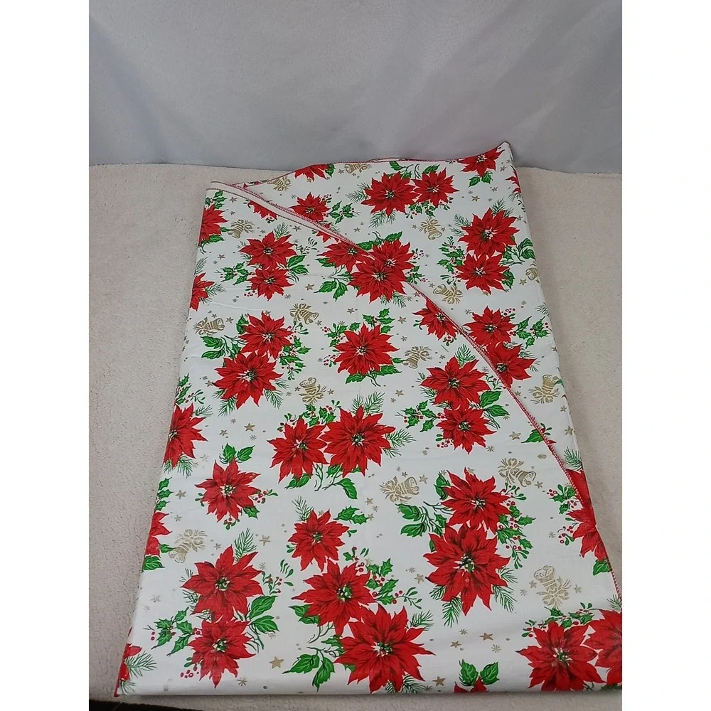 Vintage Poinsettia Vinyl Tablecloth‎ Flannel Backed 51 X 68
